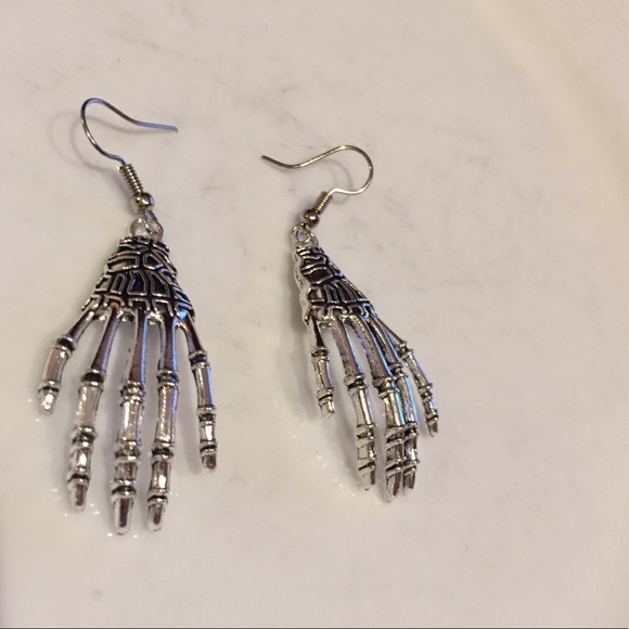 🦴 Single Pair Of Skeleton bone hand drop earrings in gold or silver💀 - Picture 6 of 8